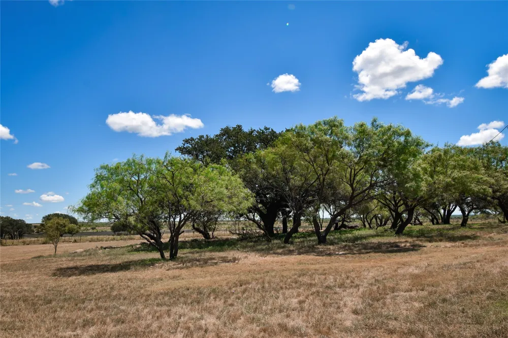 2077 CR 414 Rochelle, TX 76872