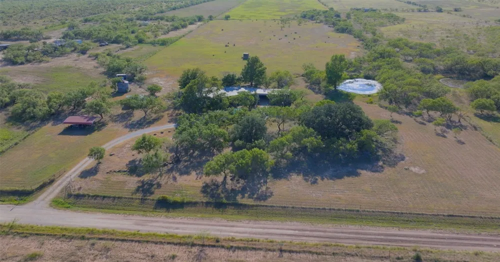 2077 CR 414 Rochelle, TX 76872