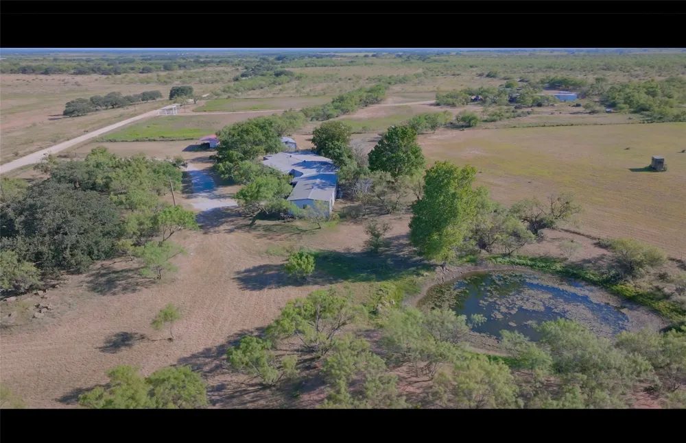 2077 CR 414 Rochelle, TX 76872
