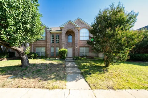 5008 Vineyard Lane