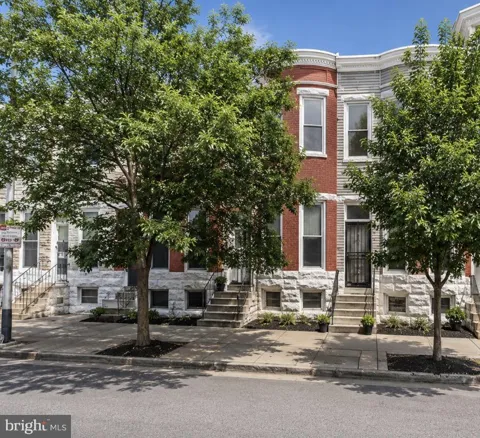 1902 W FAYETTE STREET