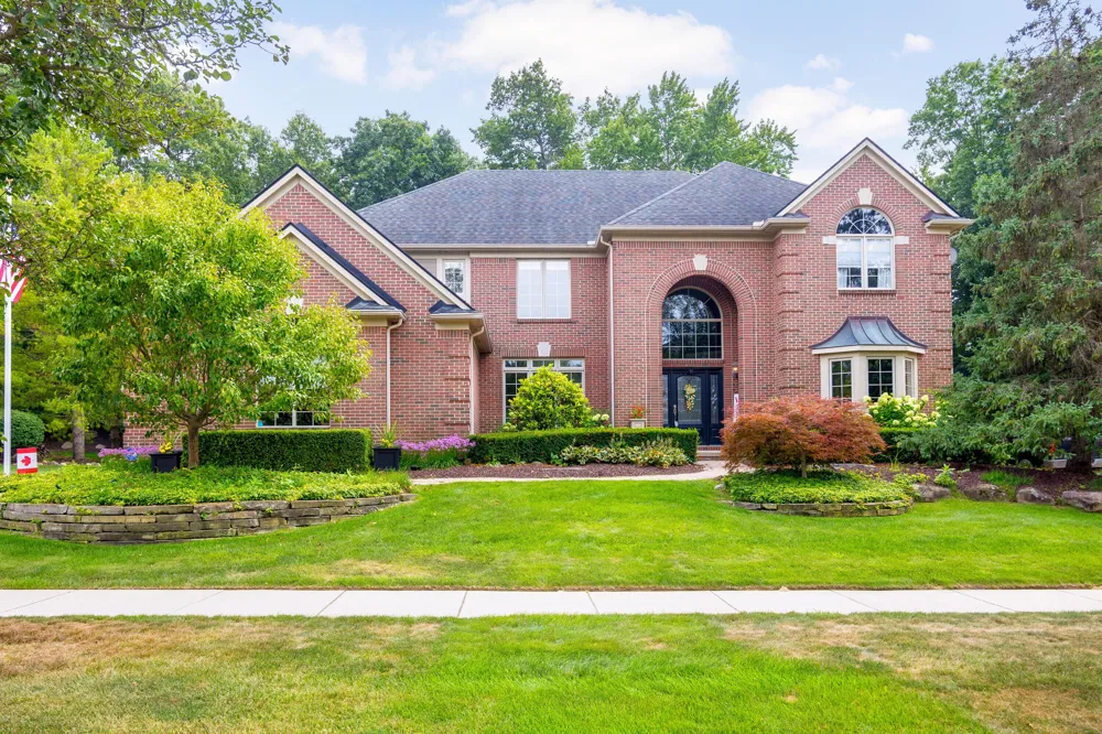 2280 Ivy Hill Drive Commerce, MI 48382