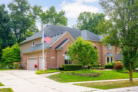 2280 Ivy Hill Drive