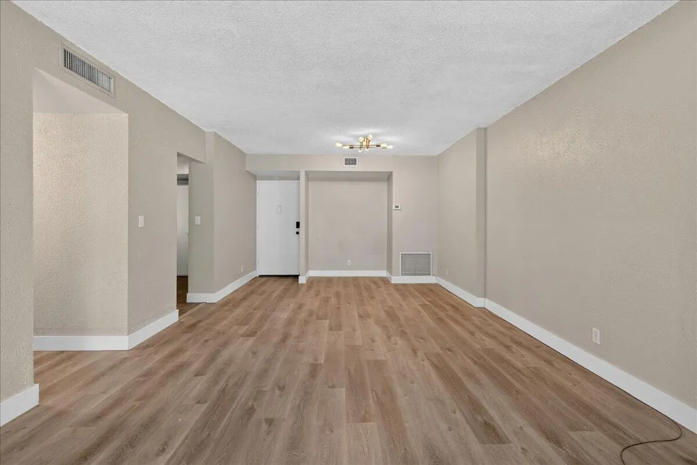 4200 Hillcrest Drive #217 Hollywood, FL 33021