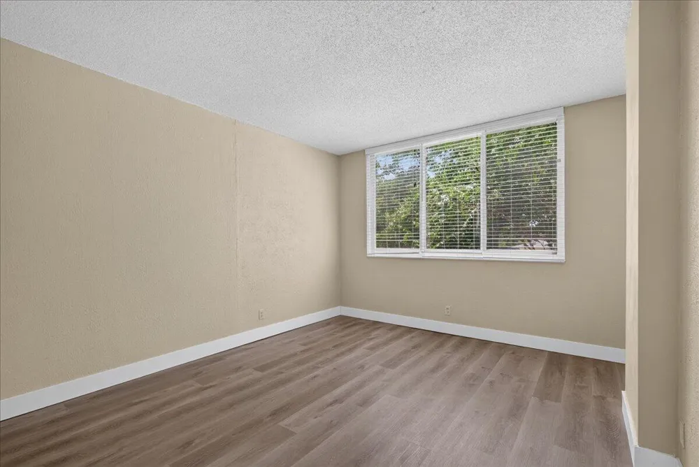 4200 Hillcrest Drive #217 Hollywood, FL 33021
