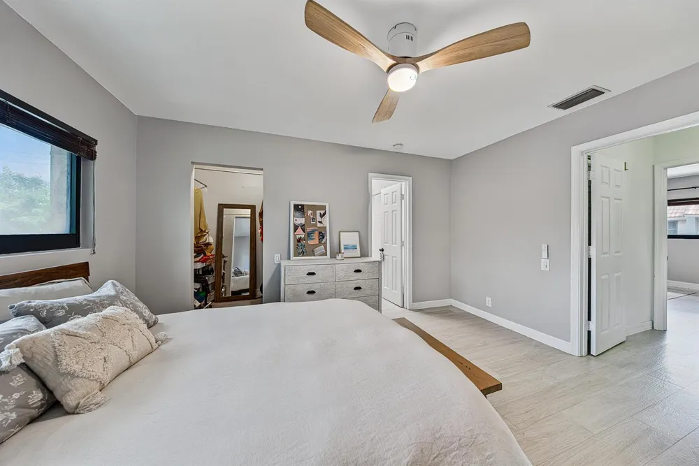 1315 MIAMI ROAD #D Fort Lauderdale, FL 33316