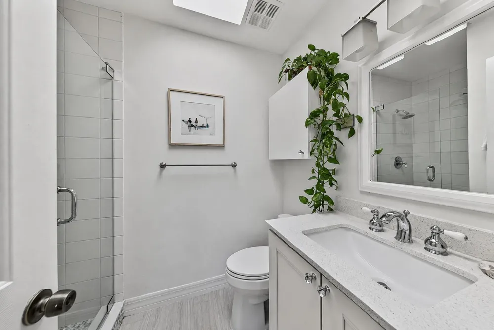 1315 MIAMI ROAD #D Fort Lauderdale, FL 33316