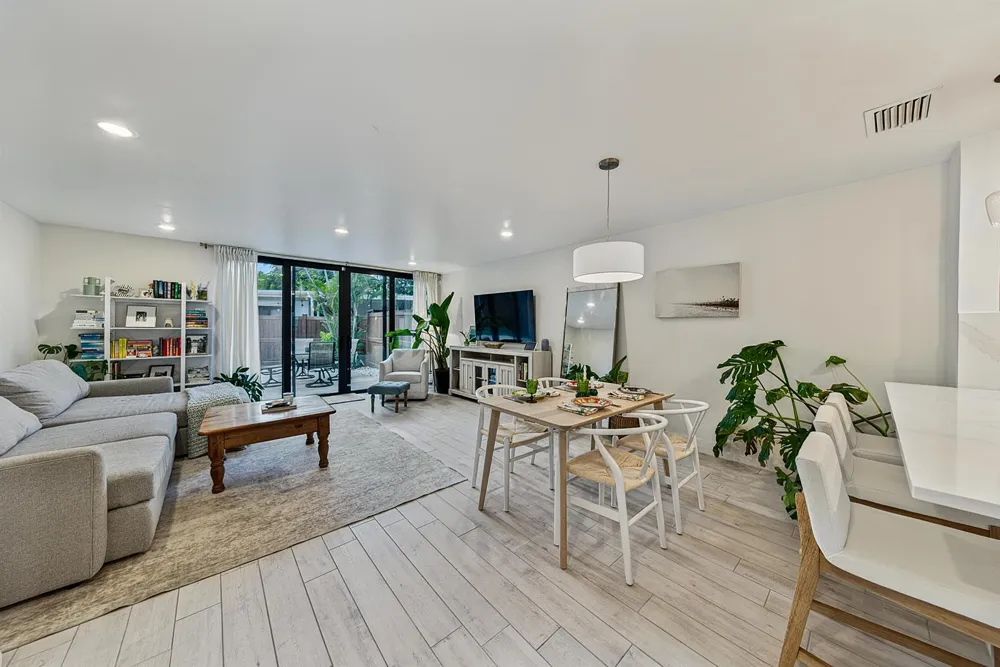 1315 MIAMI ROAD #D Fort Lauderdale, FL 33316