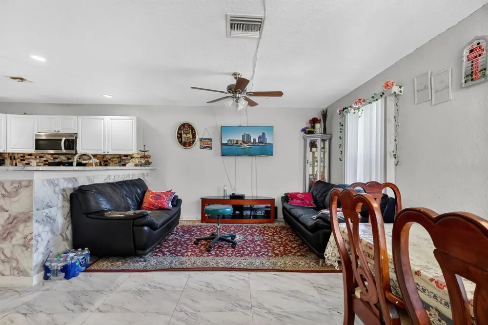 231 H STREET Lake Worth, FL 33460