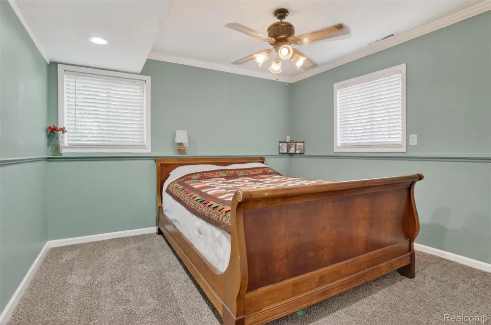 11479 Farmhill Drive Tyrone Township, MI 48430