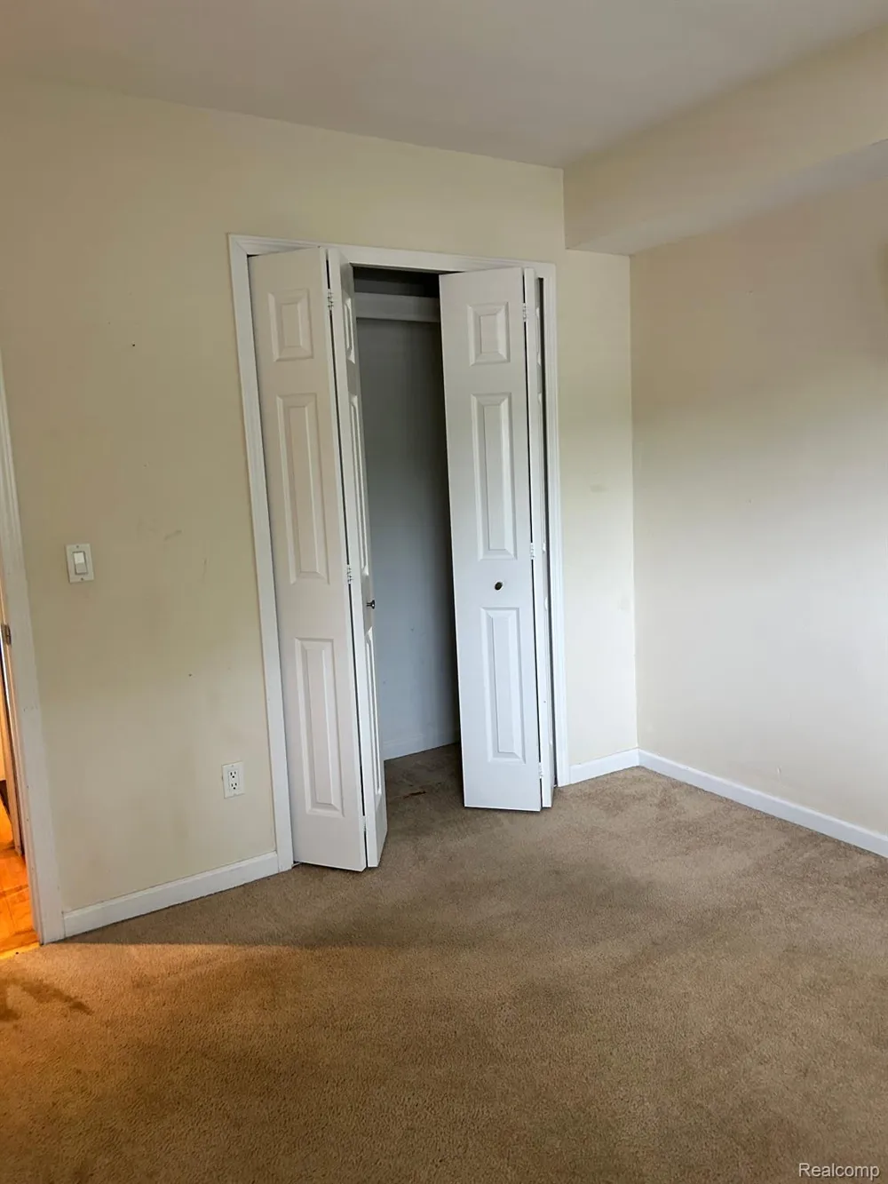2781 Davison Avenue Auburn Hills City, MI 48326