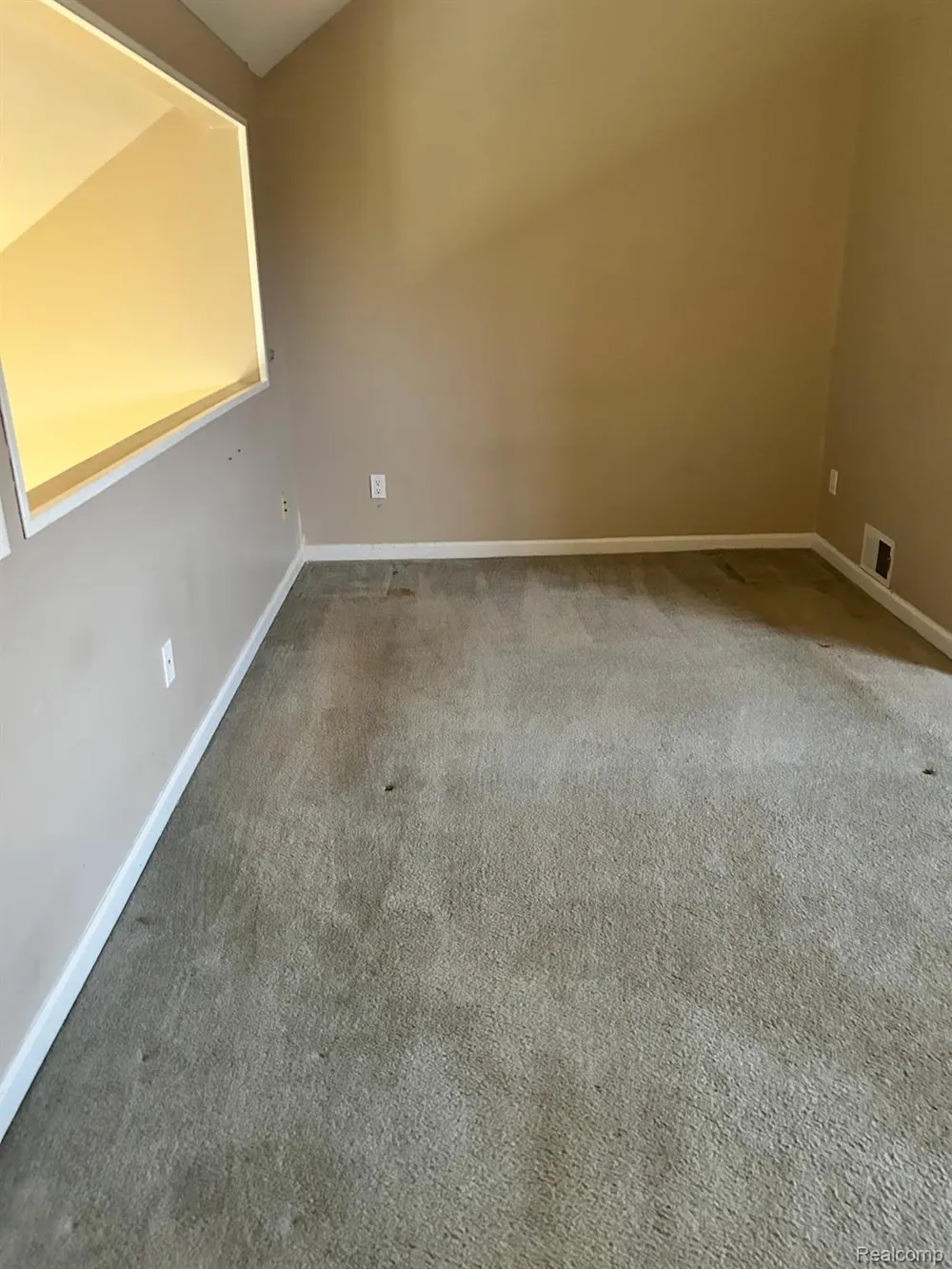 2781 Davison Avenue Auburn Hills City, MI 48326