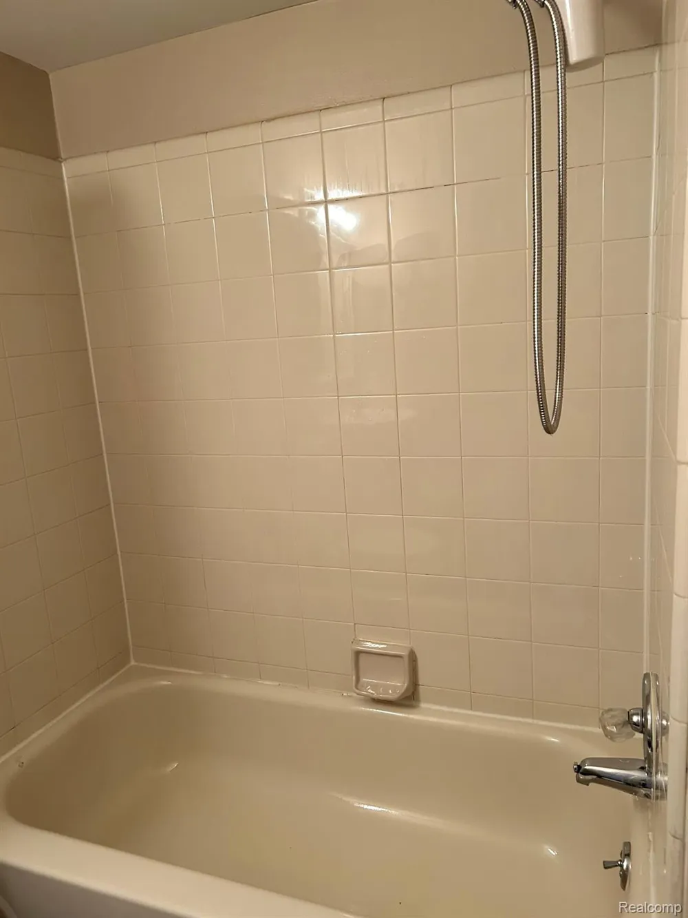 2781 Davison Avenue Auburn Hills City, MI 48326