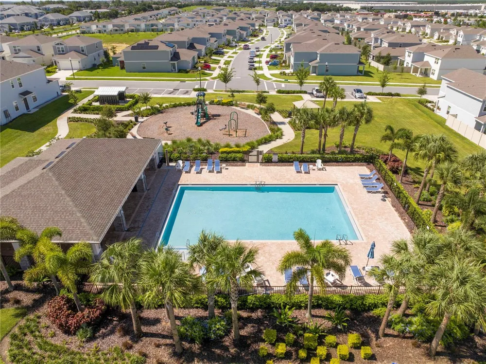 2751 FETCHING TRAIL Davenport, FL 33896