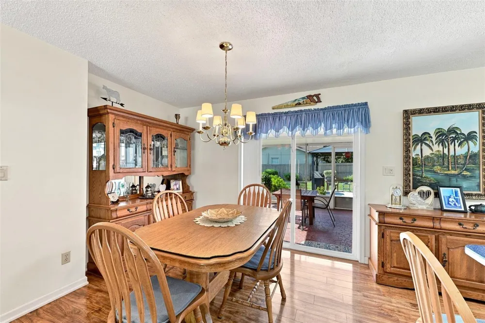518 W 129TH AVENUE Tampa, FL 33612