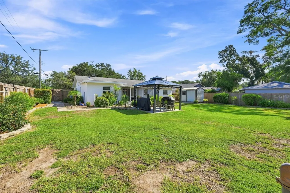 518 W 129TH AVENUE Tampa, FL 33612