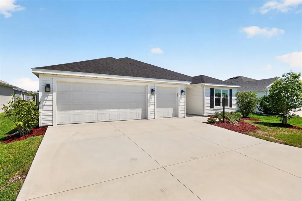 2024 MCMURTRIE LOOP The Villages, FL 34762