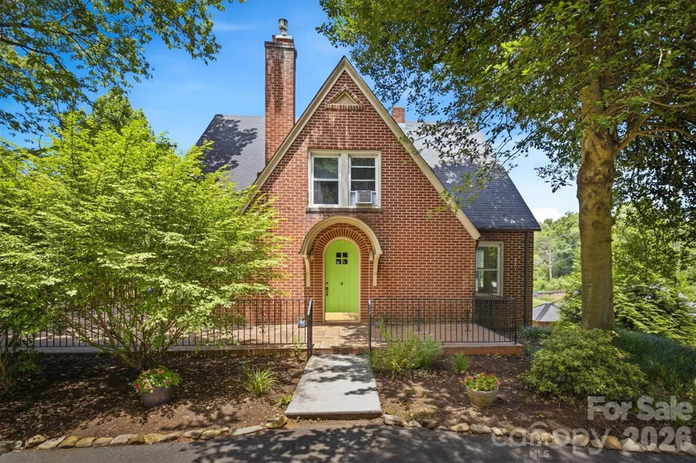 1205 E Union Street Morganton, NC 28655