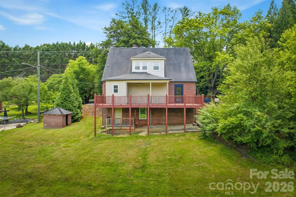1205 E Union Street Morganton, NC 28655