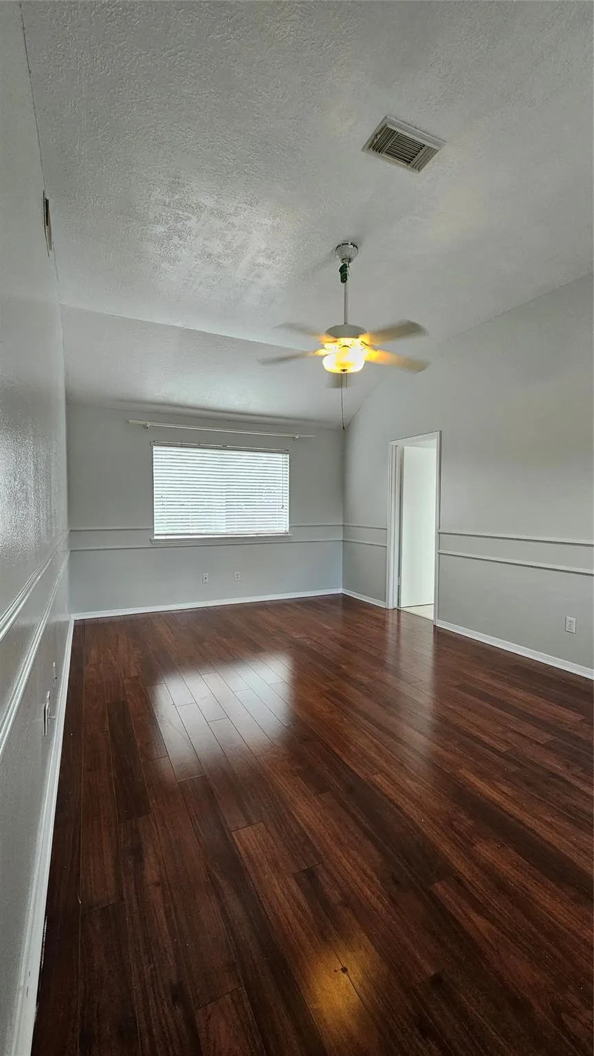 8435 Battleoak Drive Houston, TX 77040
