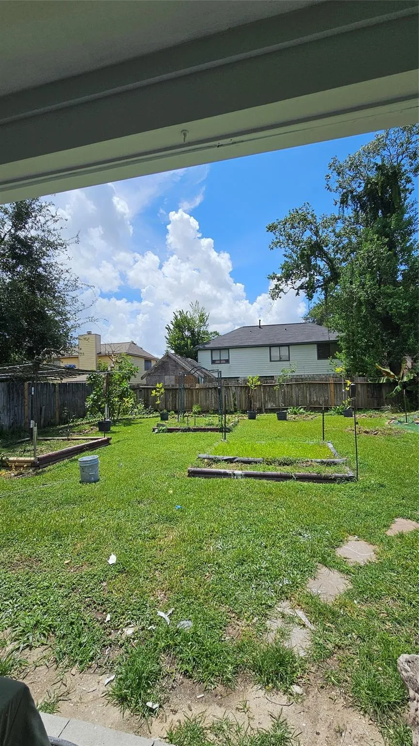 8435 Battleoak Drive Houston, TX 77040