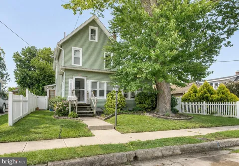 25 OSWEGO AVENUE