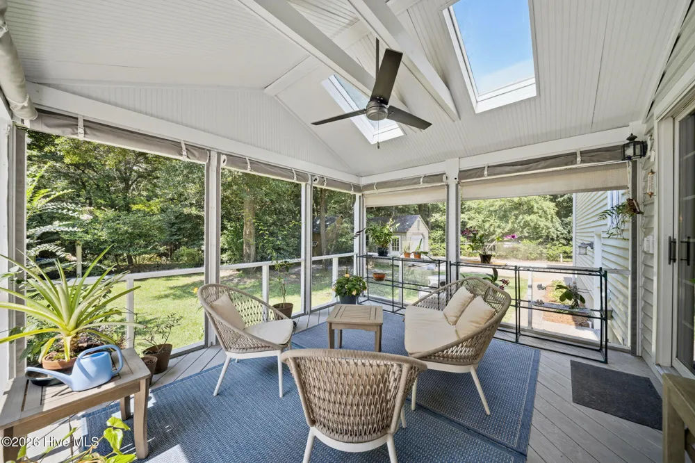 572 Captain Beam Boulevard Hampstead, NC 28443