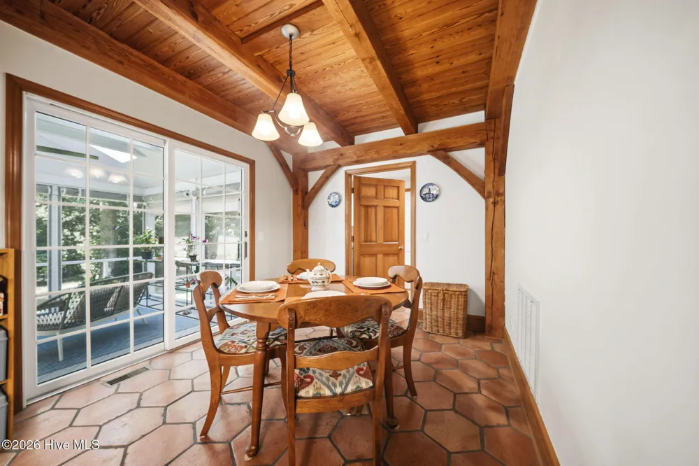 572 Captain Beam Boulevard Hampstead, NC 28443