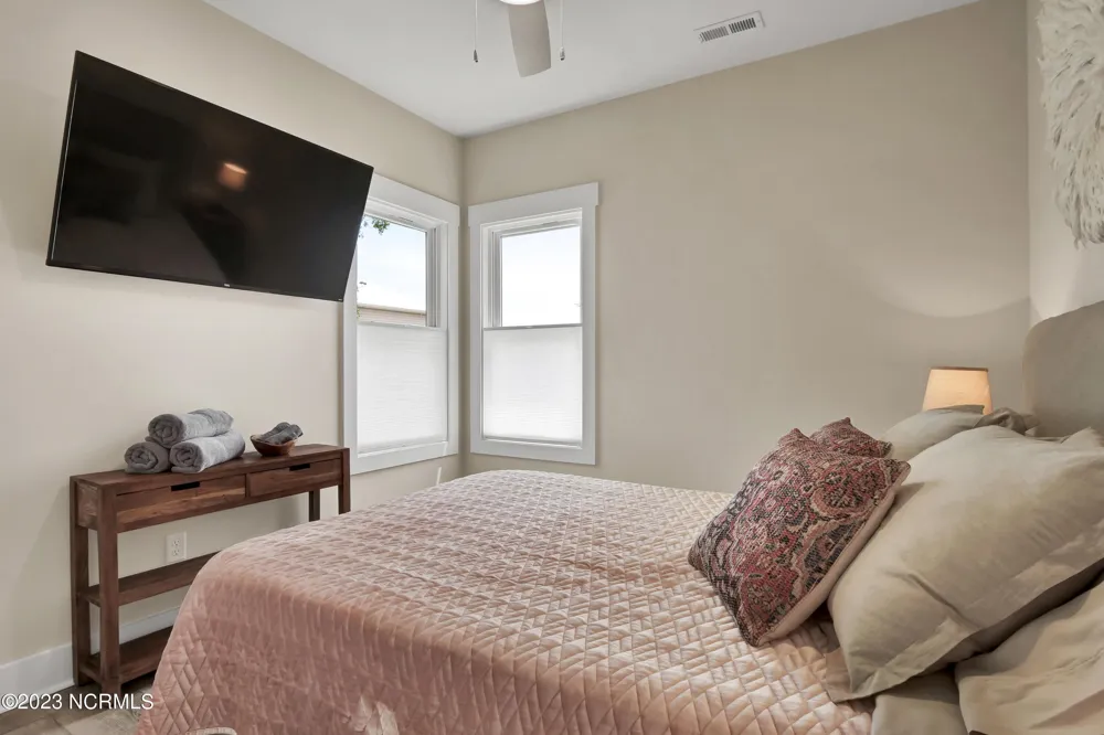 305 Fayetteville Avenue #Unit 1 Carolina Beach, NC 28428