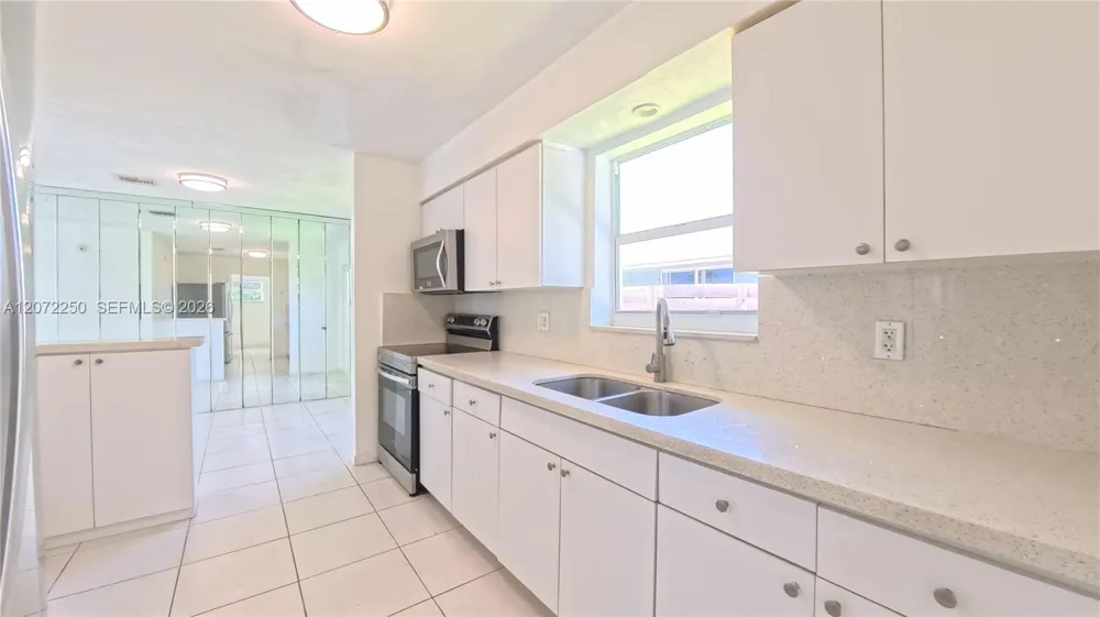 753 SW 2nd St Dania Beach, FL 33004