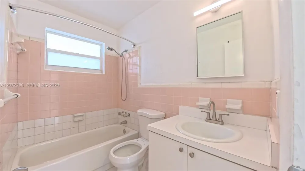 753 SW 2nd St Dania Beach, FL 33004