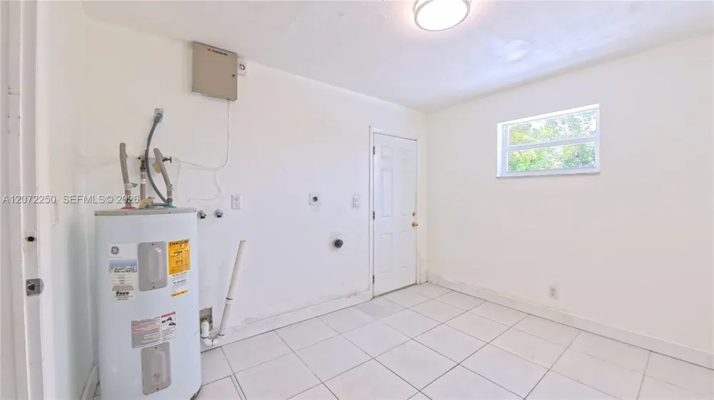753 SW 2nd St Dania Beach, FL 33004