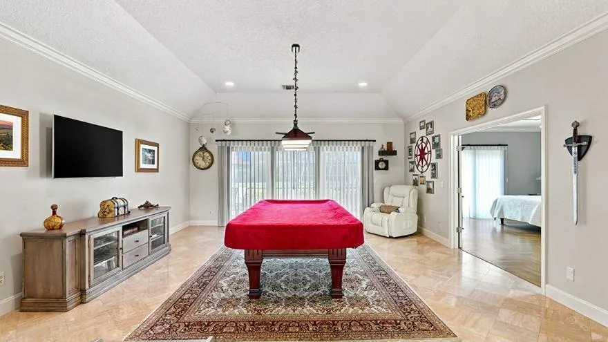 1 WYCLIFF ROAD Palm Beach Gardens, FL 33418