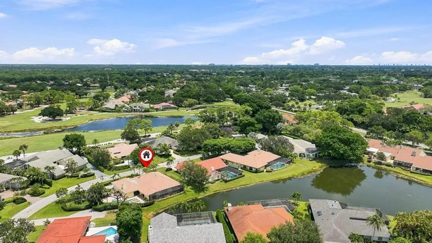 1 WYCLIFF ROAD Palm Beach Gardens, FL 33418