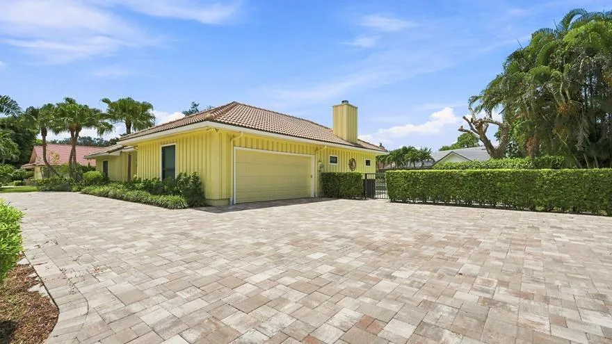 1 WYCLIFF ROAD Palm Beach Gardens, FL 33418