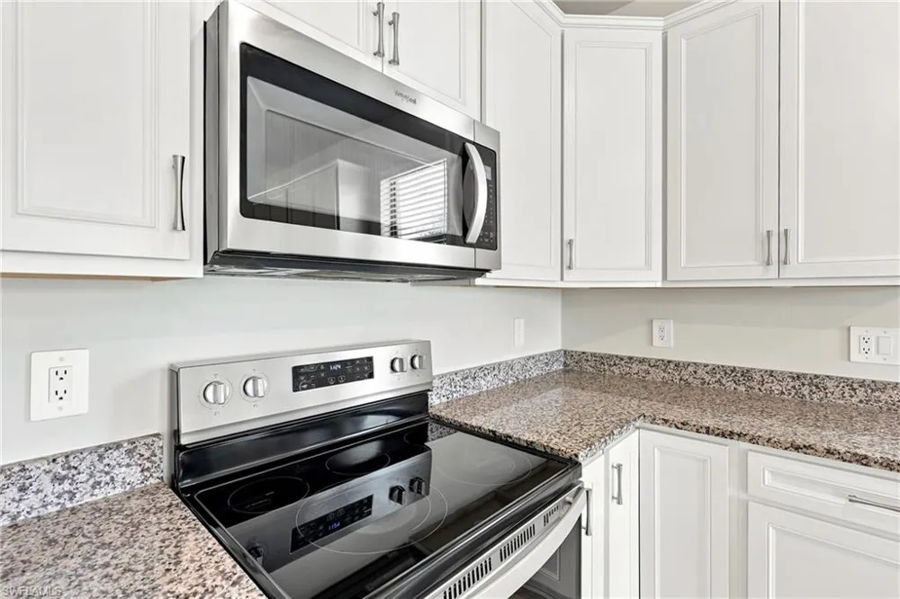 3721 E Hampton Circle Alva, FL 33920