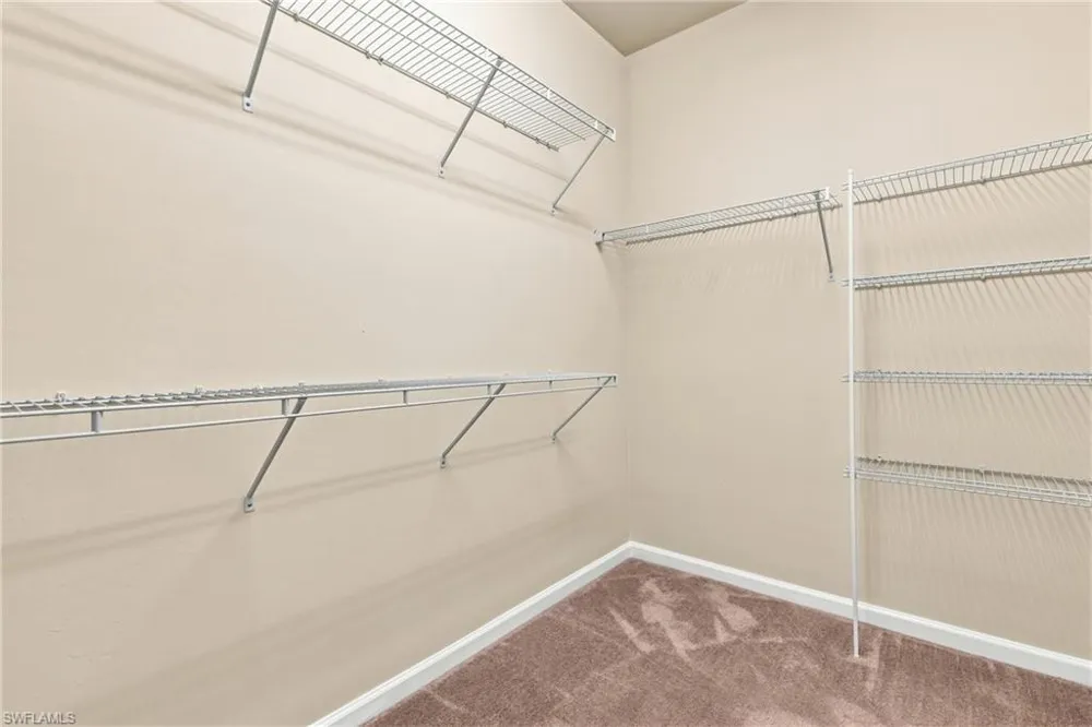 3721 E Hampton Circle Alva, FL 33920