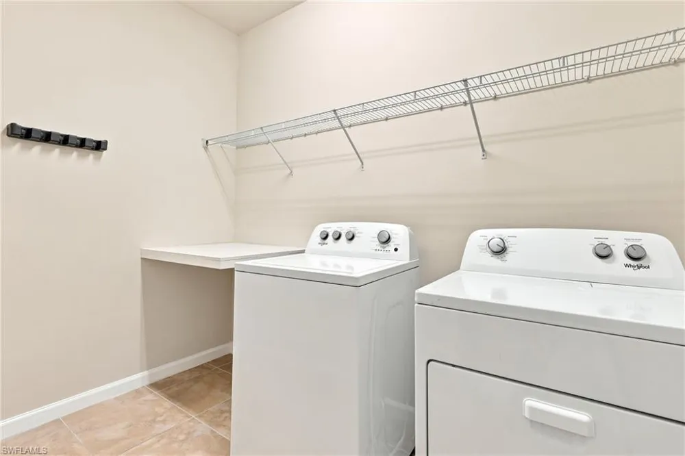3721 E Hampton Circle Alva, FL 33920