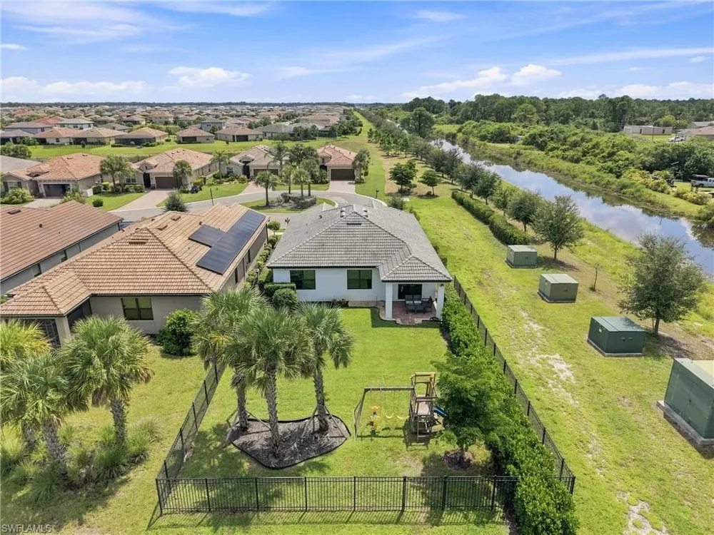 3721 E Hampton Circle Alva, FL 33920