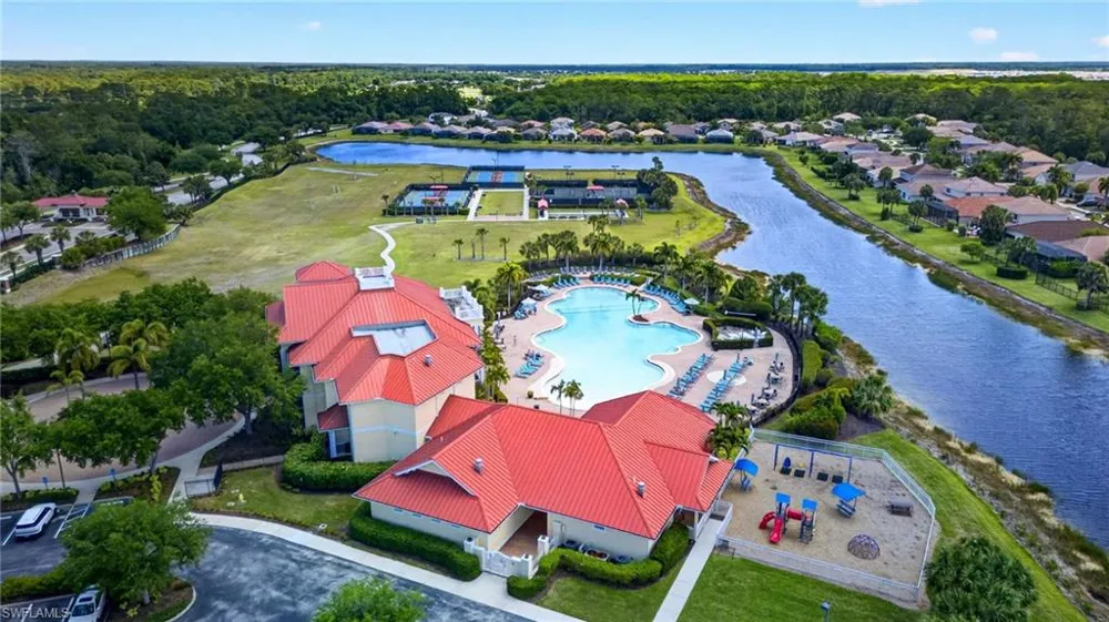 3721 E Hampton Circle Alva, FL 33920