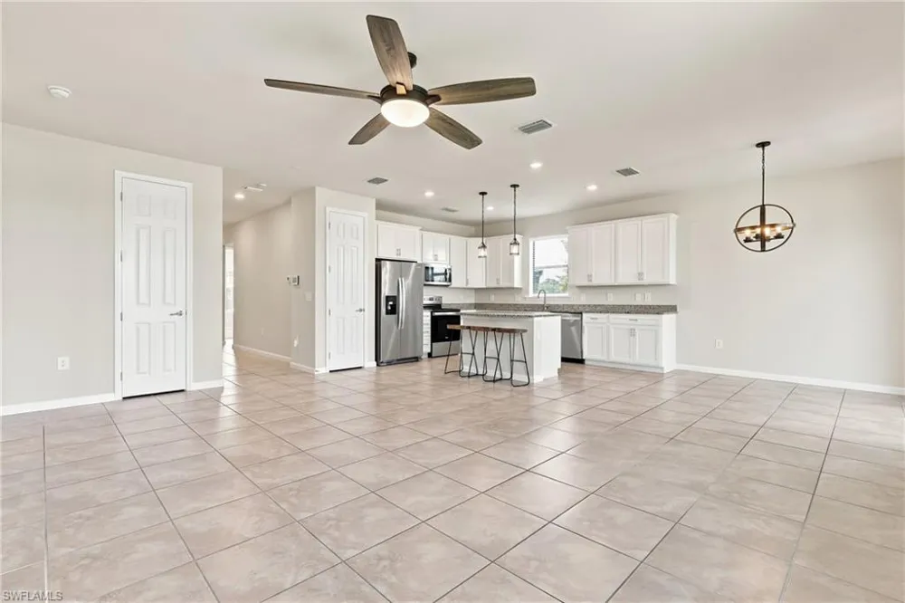 3721 E Hampton Circle Alva, FL 33920