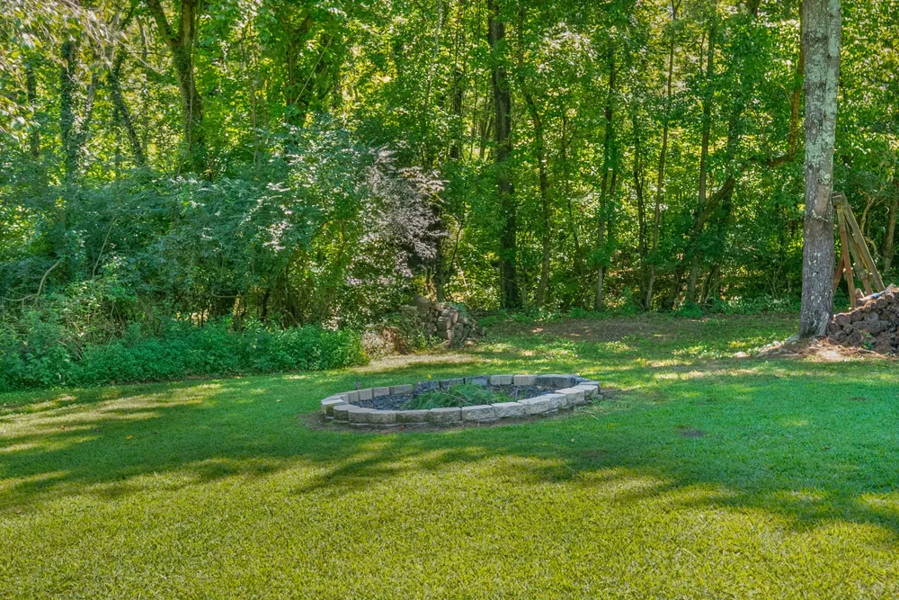 2024 Hunters Pl Mount Juliet, TN 37122