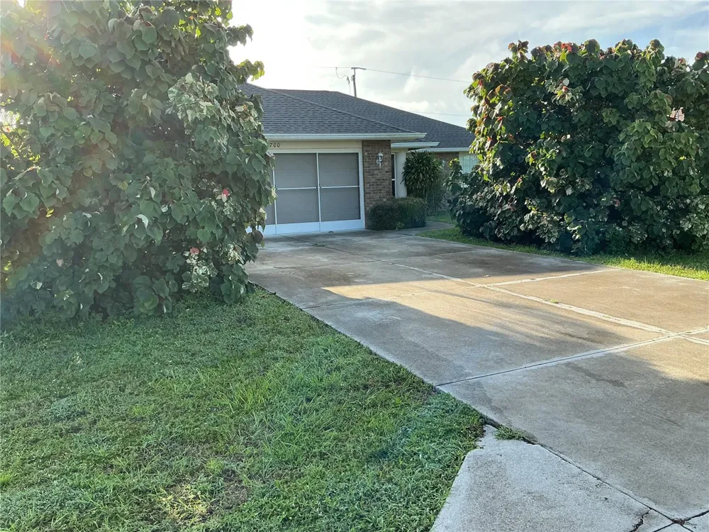 2700 S BISCAYNE DRIVE North Port, FL 34287