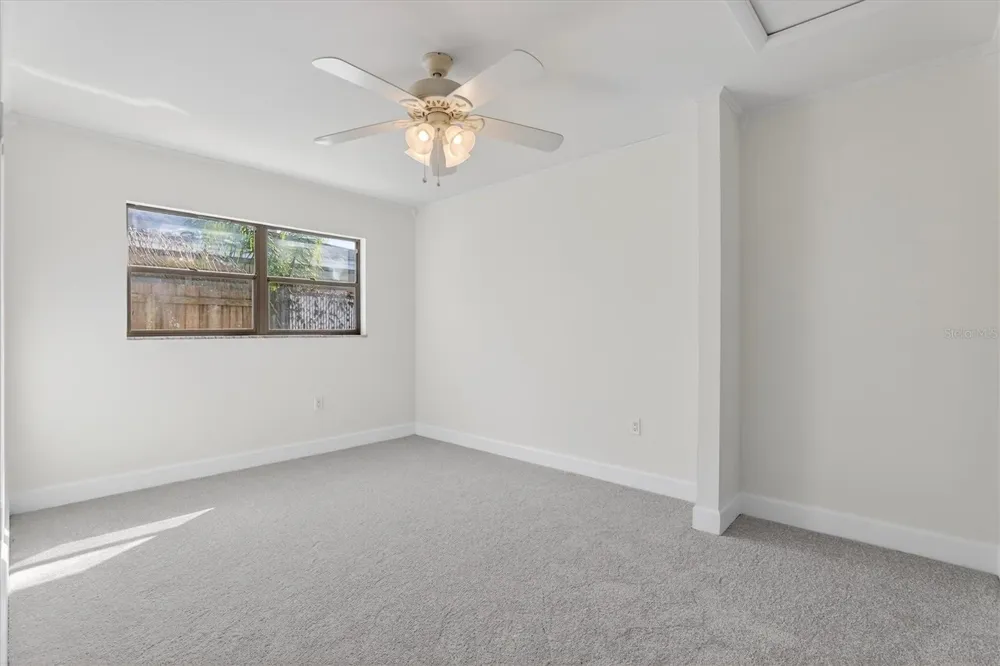 517 HICKORYWOOD AVENUE Altamonte Springs, FL 32714