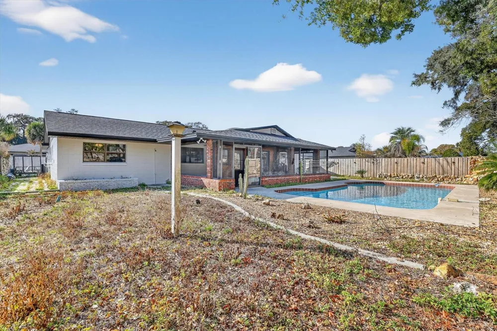 517 HICKORYWOOD AVENUE Altamonte Springs, FL 32714