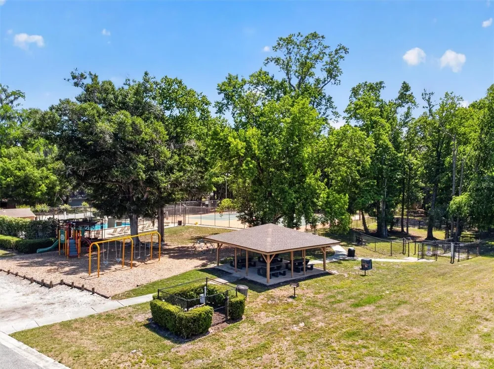 736 SUMMERLAND DRIVE Winter Springs, FL 32708