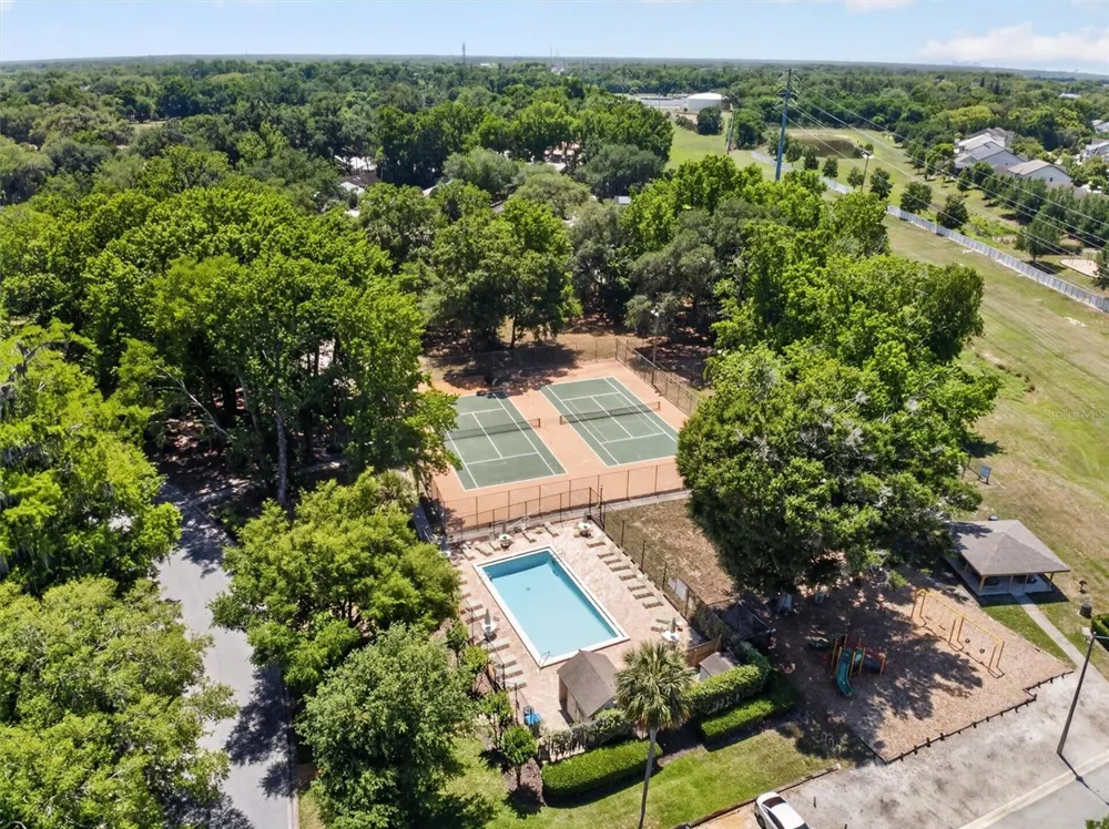 736 SUMMERLAND DRIVE Winter Springs, FL 32708