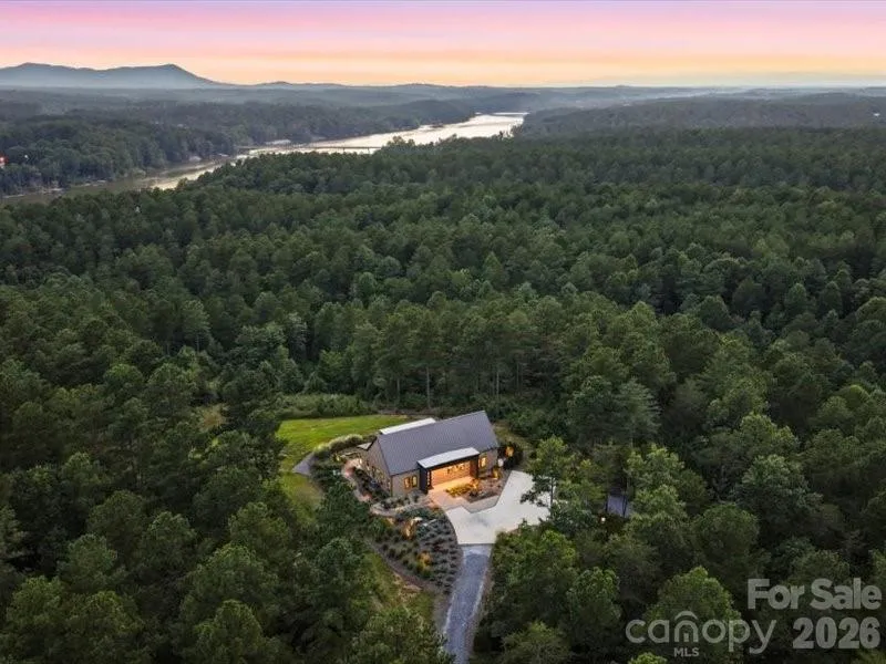 5519 Liberty Road Granite Falls, NC 28630