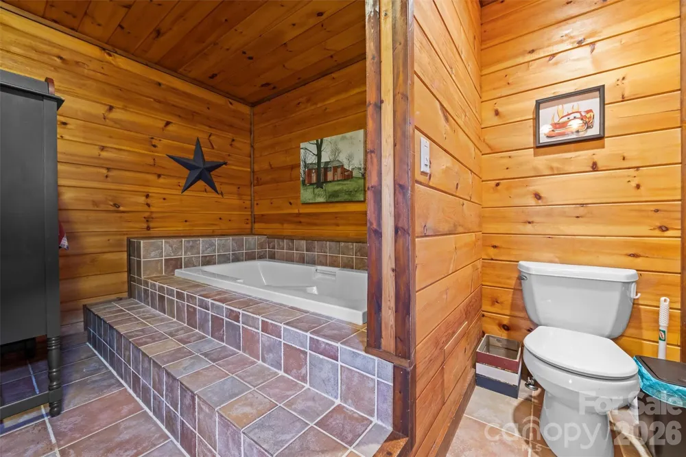 263 Pilgrims Lane Burnsville, NC 28714