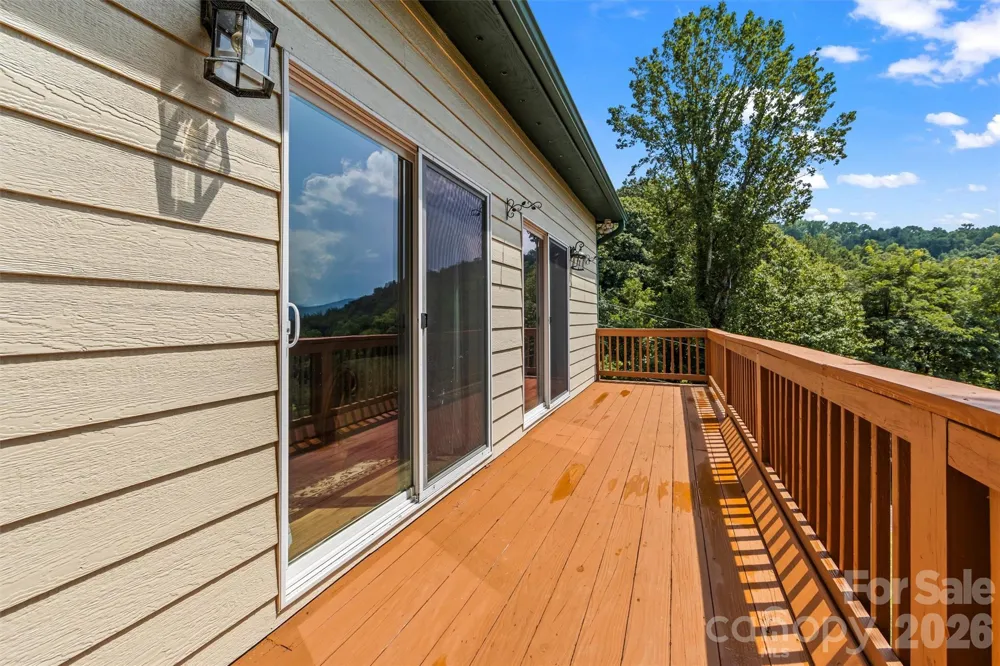 263 Pilgrims Lane Burnsville, NC 28714